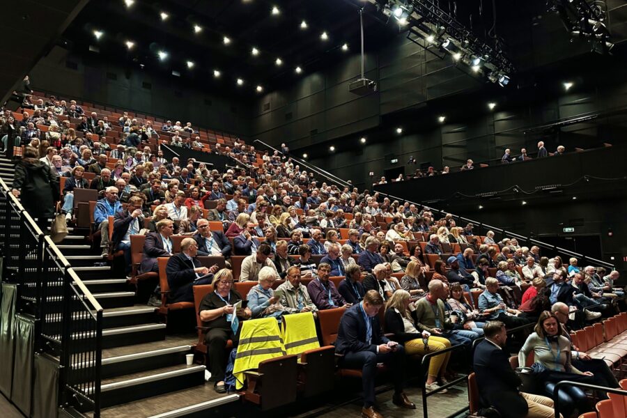 Framtidsfredag 2025_Arealdebatt-fullsatt sal